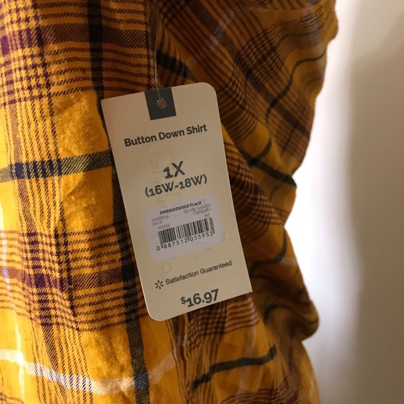 ▪️Button Down▪️ - Picture 3 of 4